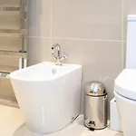 Tranquil Sneyd Park Escape With Garden Views By Mycityhaven *