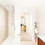 Tranquil Sneyd Park Escape With Garden Views By Mycityhaven