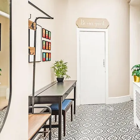 Tranquil Sneyd Park Escape With Garden Views By Mycityhaven *