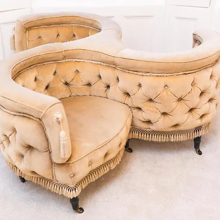 Tranquil Sneyd Park Escape With Garden Views By Mycityhaven