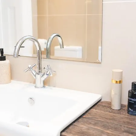 Apartmán Tranquil Sneyd Park Escape With Garden Views By Mycityhaven Bristol