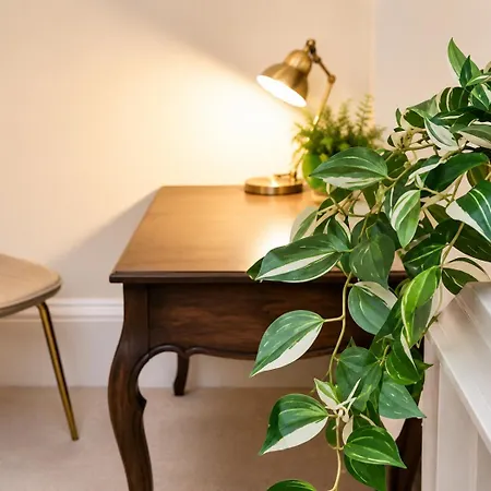 Tranquil Sneyd Park Escape With Garden Views By Mycityhaven アパート