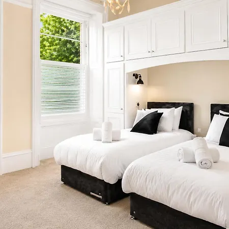 Tranquil Sneyd Park Escape With Garden Views By Mycityhaven * ブリストル