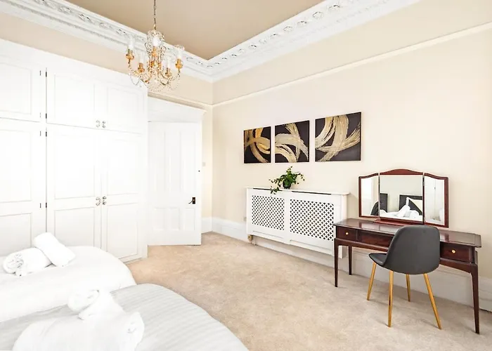 Tranquil Sneyd Park Escape With Garden Views By Mycityhaven Апартаменты