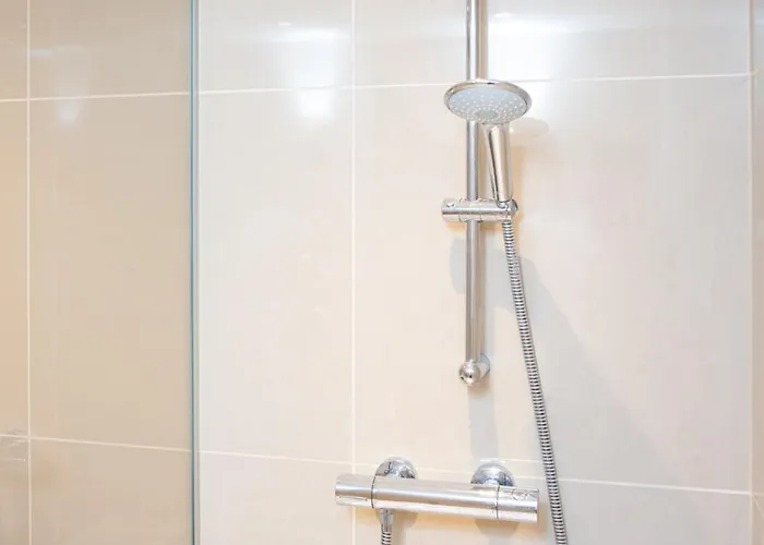 Lejlighed Tranquil Sneyd Park Escape With Garden Views By Mycityhaven