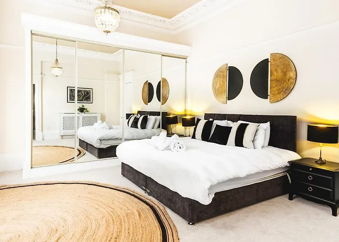 Tranquil Sneyd Park Escape With Garden Views By Mycityhaven Бристоль