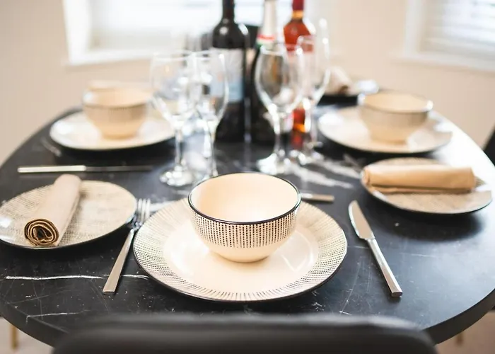 Lejlighed Tranquil Sneyd Park Escape With Garden Views By Mycityhaven Bristol