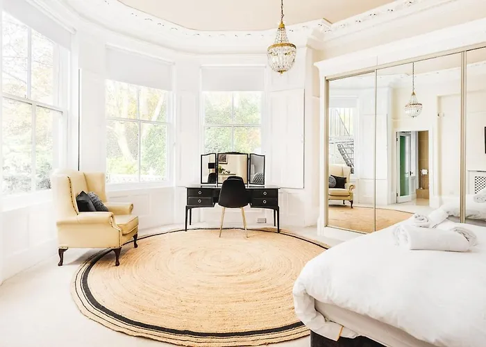 Lejlighed Tranquil Sneyd Park Escape With Garden Views By Mycityhaven