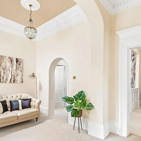 Apartman Tranquil Sneyd Park Escape With Garden Views By Mycityhaven *