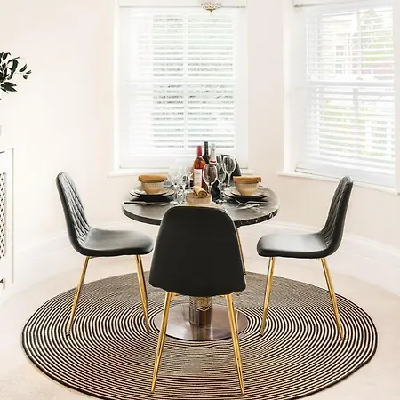 Tranquil Sneyd Park Escape With Garden Views By Mycityhaven